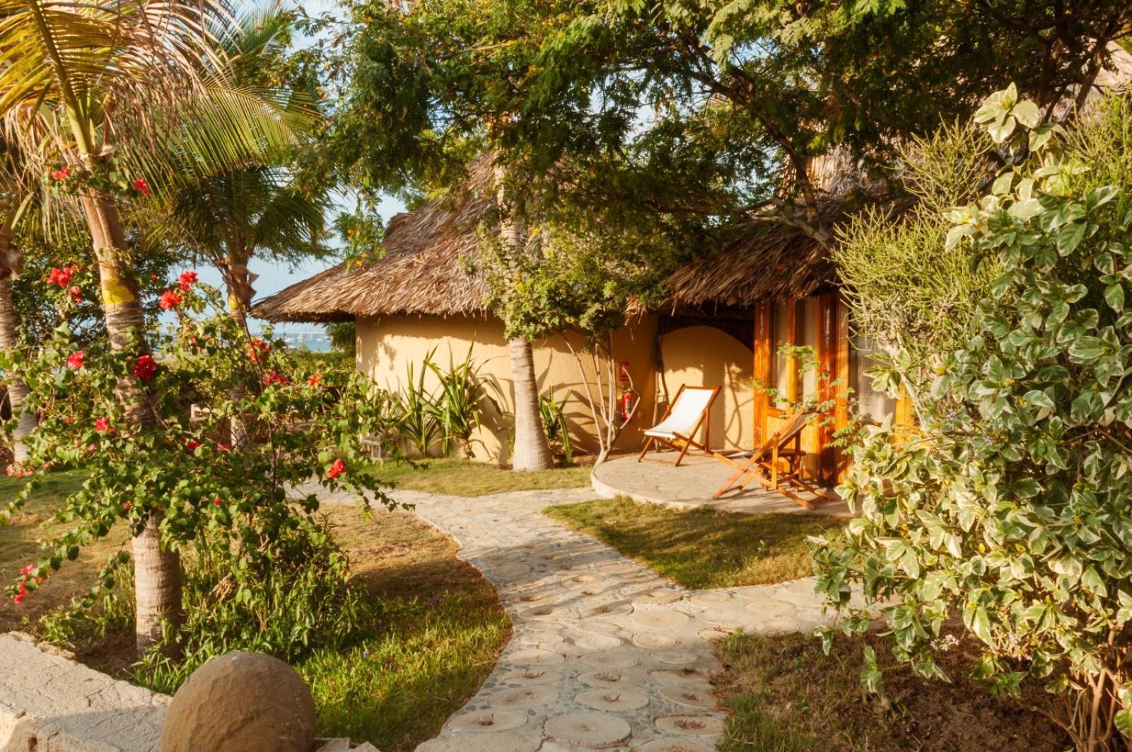 Soleil Bungalows Los Órganos Eksteriør bilde