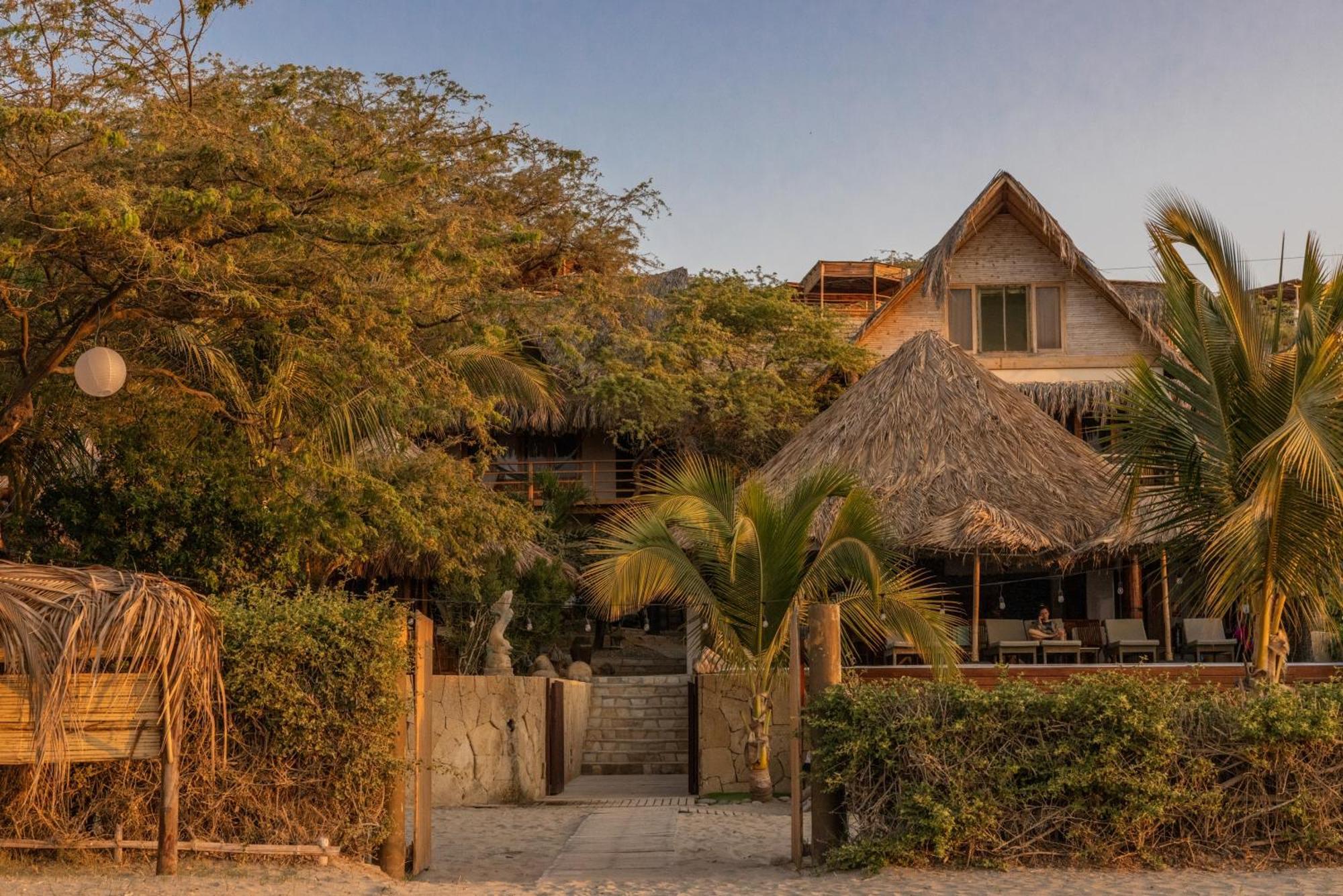 Soleil Bungalows Los Órganos Eksteriør bilde